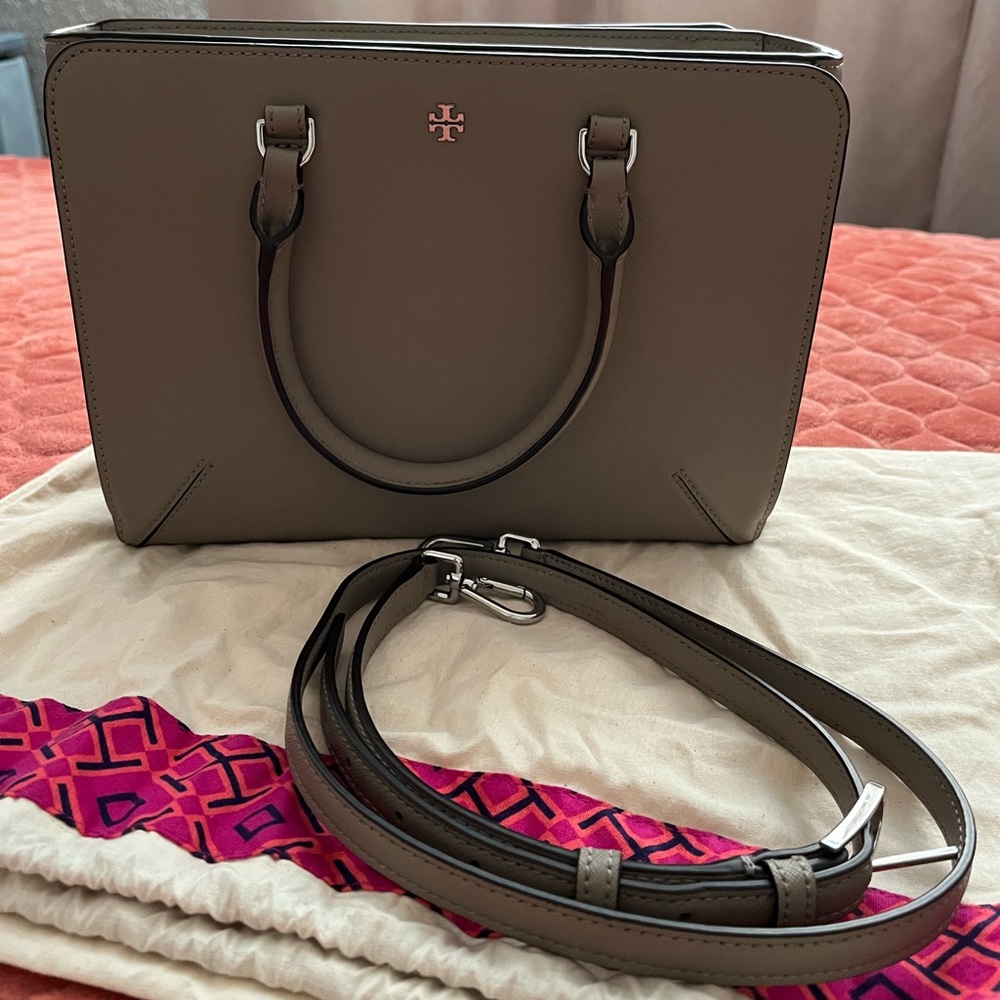 Authentic Tory Burch Robinson
